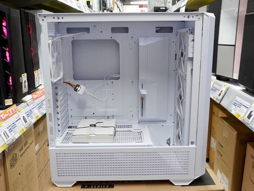 フルタワー容量”のPCケース「COUGAR MX600 RGB」が20日発売 - AKIBA PC