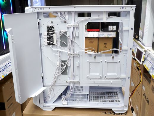フルタワー容量”のPCケース「COUGAR MX600 RGB」が20日発売 - AKIBA PC