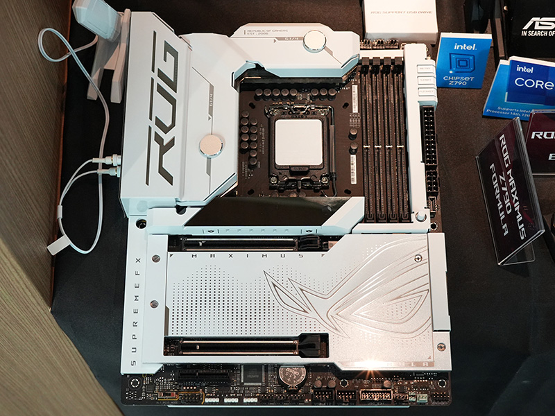 ROG MAXIMUS Z790 FORMULA