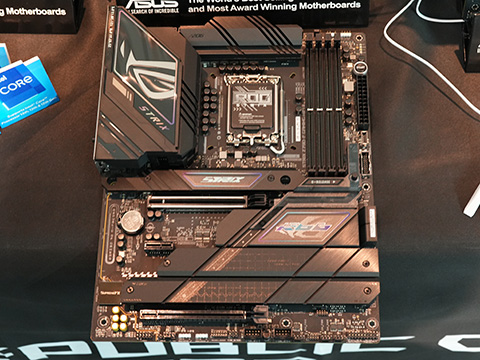 ASUSの第14世代Core対応マザーが計6製品、本格水冷対応の「ROG MAXIMUS