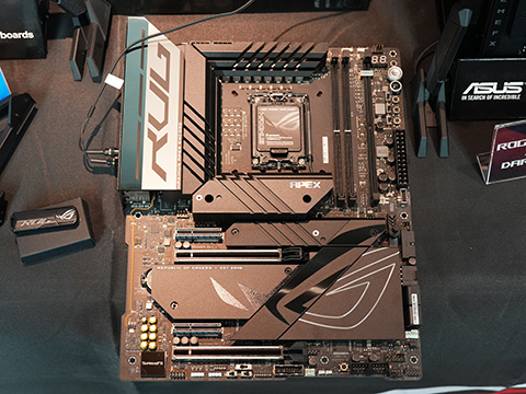 マザーボード ROG MAXIMUS Z790 FORMULA ROG MAXIMUS Z790 FORMULA | ROG Maximus | Gaming マザーボード｜ROG