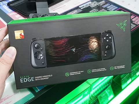 RazerのAndroidゲーム機「Razer Edge」が27日発売、実機展示