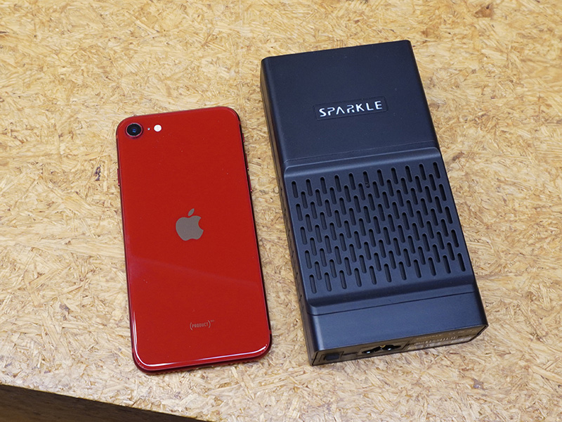 iPhone SE3とのサイズ比較