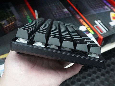 ASUSの96%キーボード「ROG Strix Scope II 96 Wireless」がTSUKUMOで
