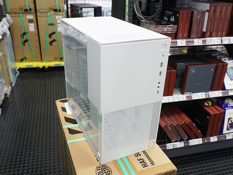 「Model 4 King Arthur White」