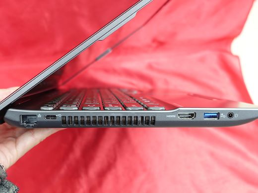 富士通のRyzen搭載15.6インチノート「LIFEBOOK AH50/G2」がお得
