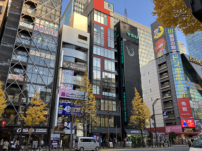 12月13日(火)に撮影した<a href="/shop/at/99ex.html">TSUKUMO eX.</a>近くの中央通り