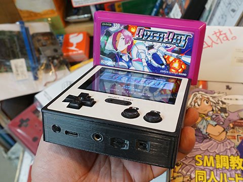 初代ファミコンを使った「携帯FC作成キット」が近日登場、動作デモ中
