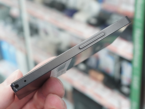 カードサイズでLTE対応の「カードケータイ（KY-01L）」が9,980円から