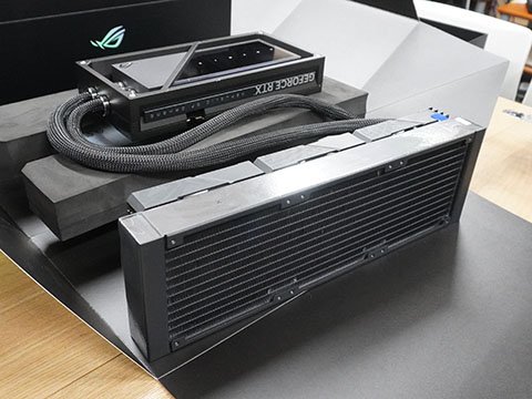 液体金属を使用した水冷仕様のGeForce RTX 4090がASUSから、価格は約60