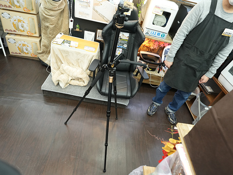 「スマートフォンにも利用できる三脚「俯瞰三脚」」