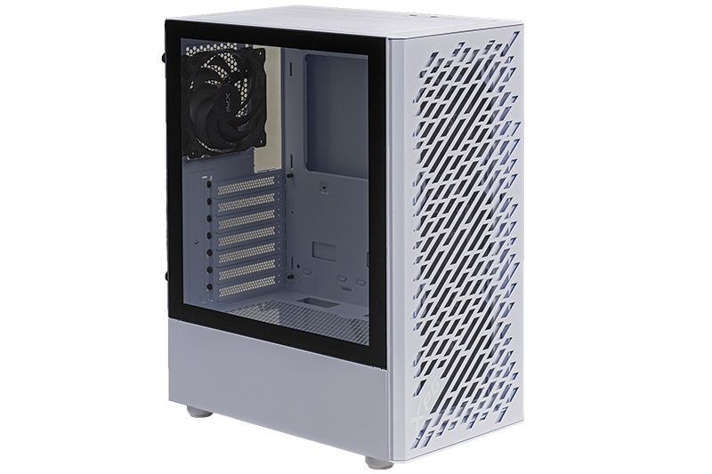 ADATA Technology「VALOR AIR JP2」。CPUとGPUの冷却性能が光る1台。ただし大型ビデオカードは使いにくいので、パーツの吟味は必要だ