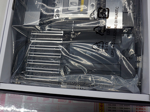 Ryzen Threadripper PRO 7000 WX対応マザー「Pro WS WRX90E-SAGE SE