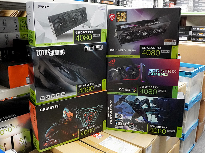 各社GeForce RTX 4080 SUPER搭載カード