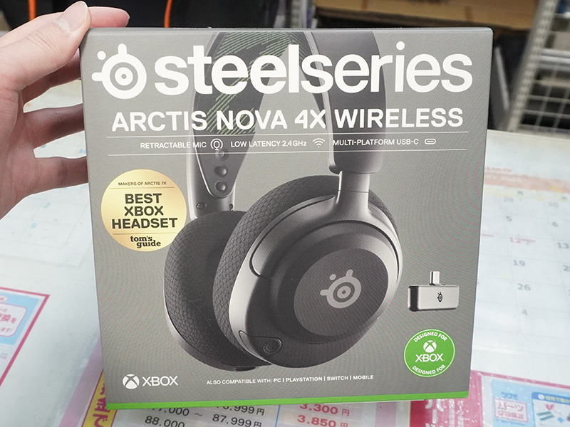 「Arctis Nova 4X」