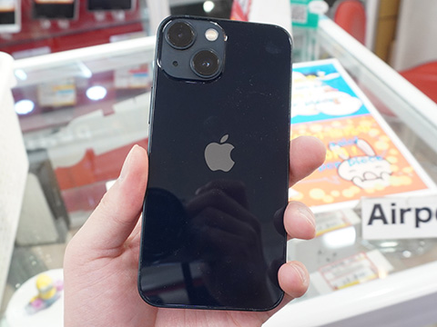 iPhone 13 miniの中古品が59,800円で200台も入荷！秋葉原で週末限定