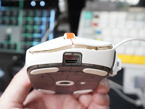 軽くて頑丈なワイヤレスマウス「Sprime PM1」が入荷、8,00Hzの