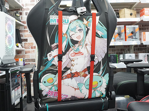 レーシングミク2023 Ver.」のゲーミングチェアがTSUKUMOで展示スタート