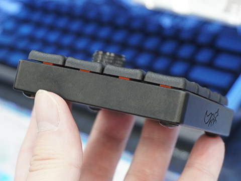 48キーのコンパクトキーボード自作キット「minipeg48」が入荷