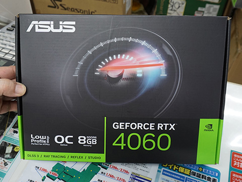 ASUSのロープロ版GeForce RTX 4060が登場、3連ファン搭載 - AKIBA PC