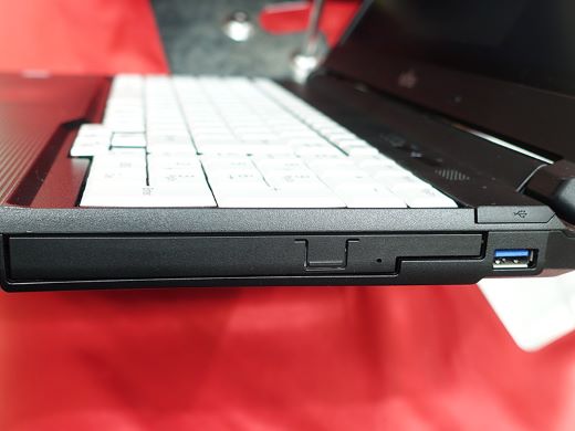 第7世代Core搭載の富士通15.6インチノートが12,800円！中古PCセール 