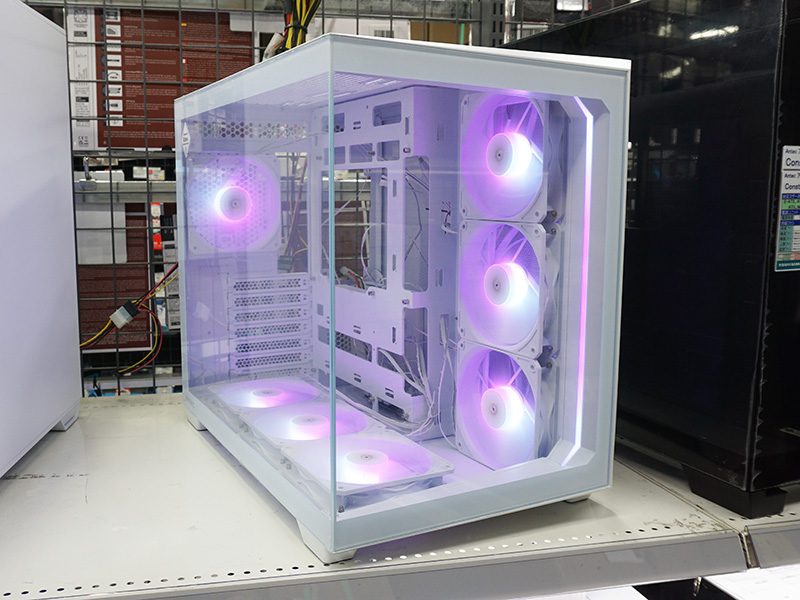 「Antec Constellation C5 ARGB」のホワイト
