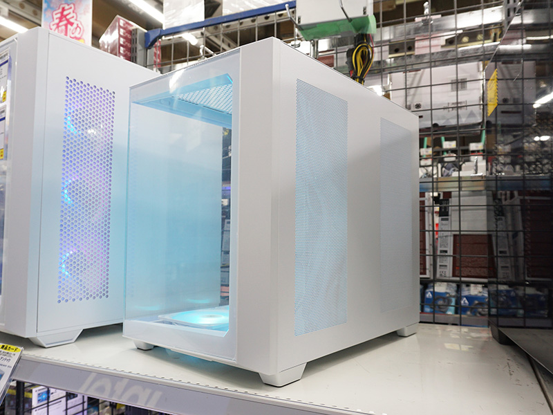 「Antec Constellation C5 ARGB」のホワイト