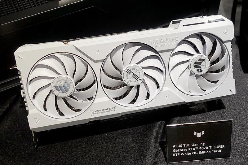 TUF GAMING GeForce RTX 4070 Ti SUPER BTF White OC Edition 16GB