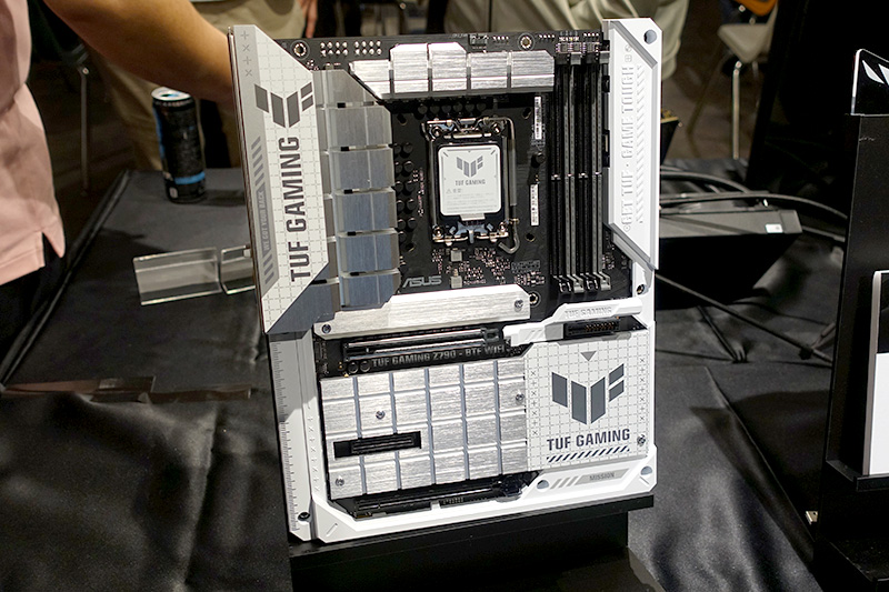 TUF GAMING Z790-BTF WIFI