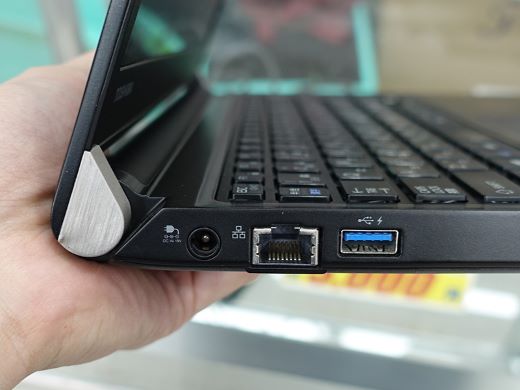 dynabook R73/M 13.3インチ フルHD液晶/512GB SSD搭載の13.3インチノート「dynabook R73/M」が