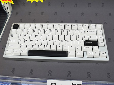 アルミケース採用のキーボード「Rainy 75」が遊舎工房に入荷、有線