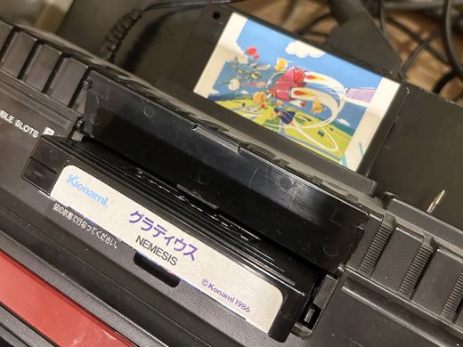 2スロット搭載というハードのメリットを活かしたROMカートリッジ