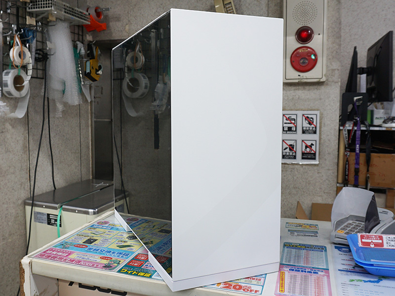 「Model 8 Lohan WHITE」