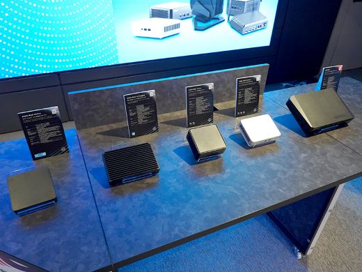 ASRock「DeskMini X600」が発売、猫/犬デザインのキーキャップ、M.2