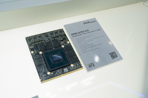 ZOTACからRyzen 7 8840U搭載のポータブルゲーミングPC登場！コイツは