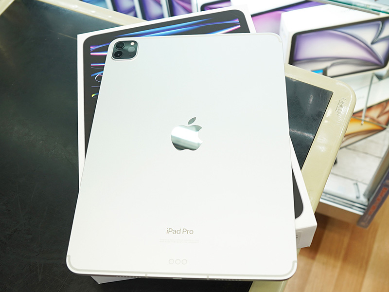 「第4世代iPad Pro 11インチセルラーモデル」