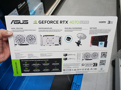 真っ白デザインのGeForce RTX 4070 SUPERがASUSから、デュアルファン