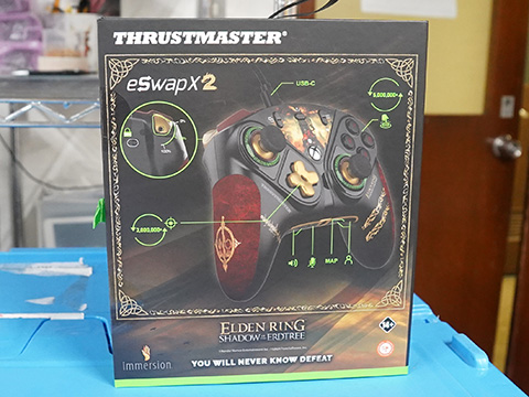 Thrustmasterの高級ゲームパッド「ESWAP X2 PRO CONTROLLER」に