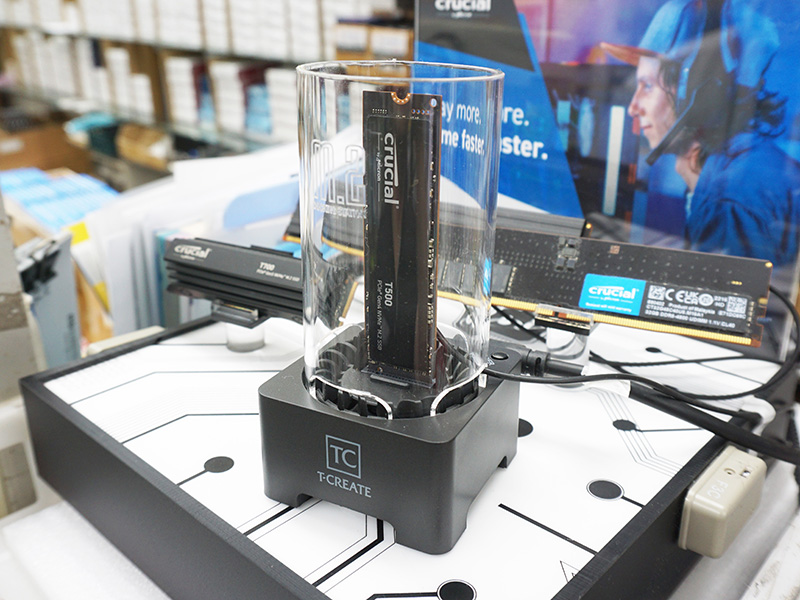 「T-CREATE CLASSIC E31 M.2 SSD Enclosure Docking Station」