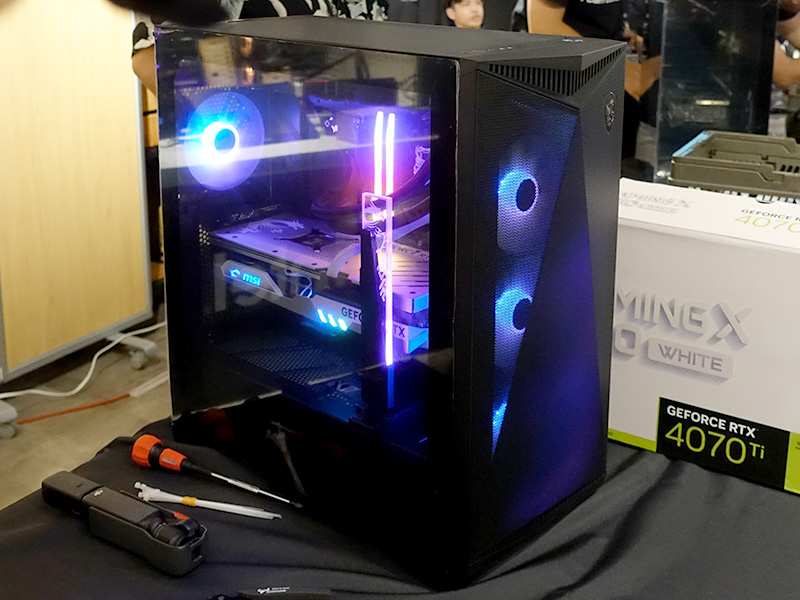 残り1分少々でKapi Lab.氏のマシンも見事完成