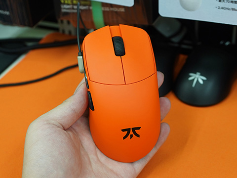 Lamzu×Fnatic Gearコラボのマウス「MAYA 8K」が30日発売、8K対応