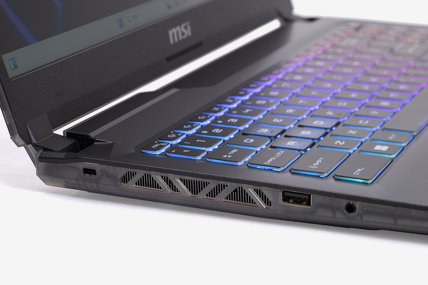 左側面にUSB 3.2 Gen 1×1、ヘッドセット端子を搭載