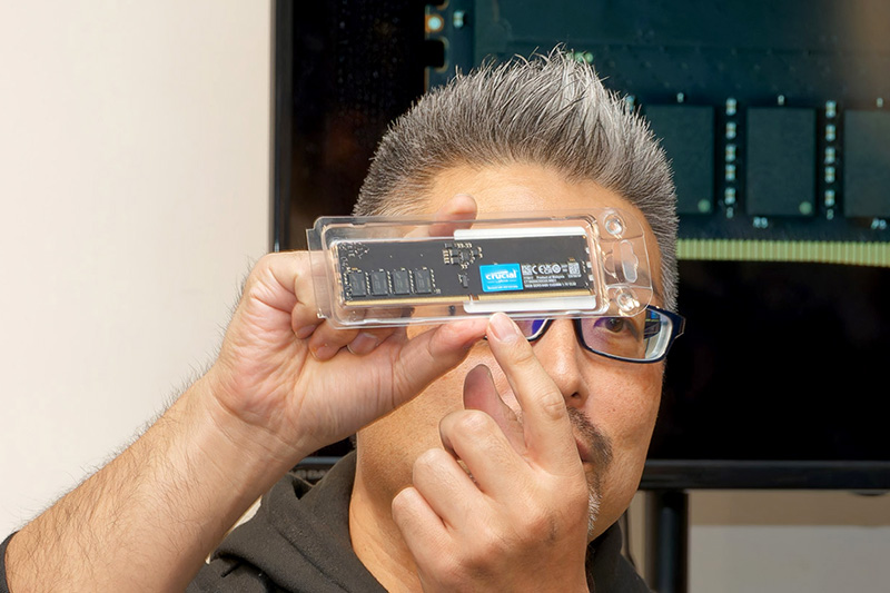 CUDIMMはローカル・クロック・ドライバを搭載し、高速動作時の安定動作に寄与する