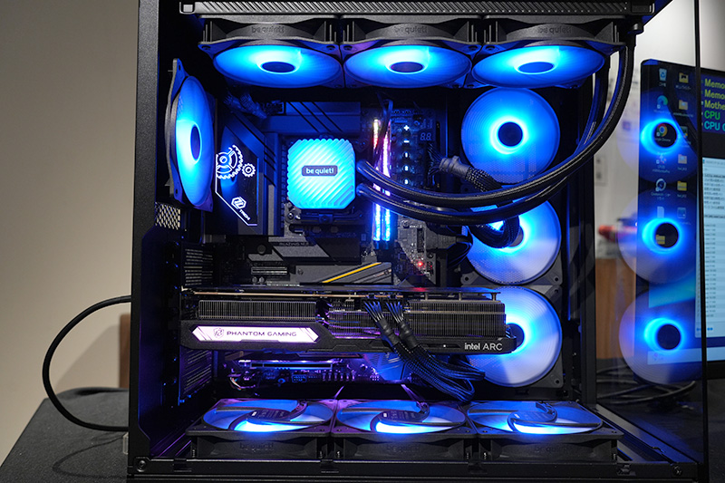 CPUはCore Ultra 9 285K