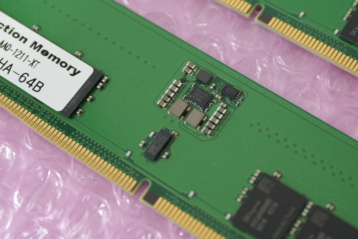 アークのショップブランドメモリとして販売されているHynix純正のCUDIMM。