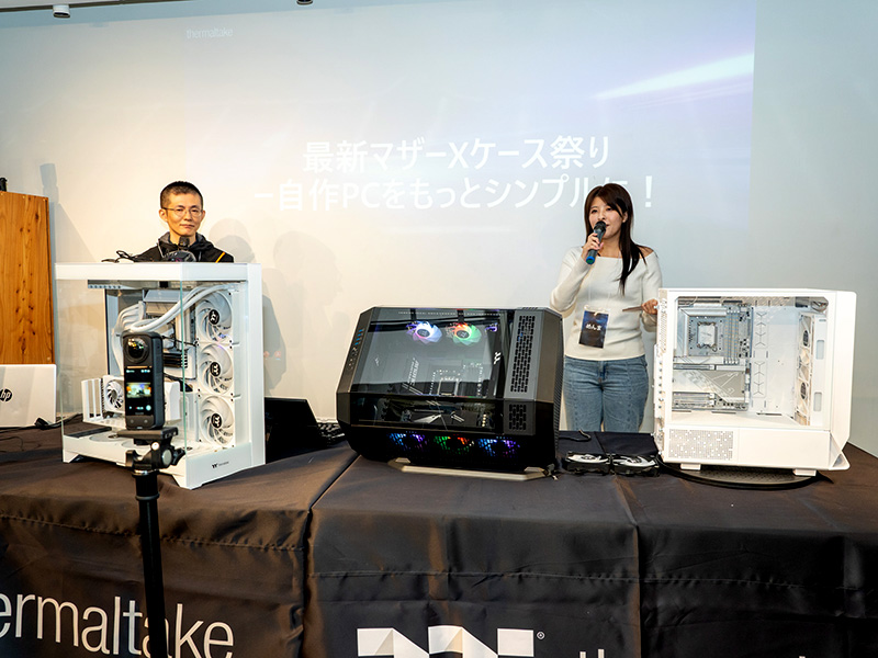 渡辺技師（左）とめんま氏（右）