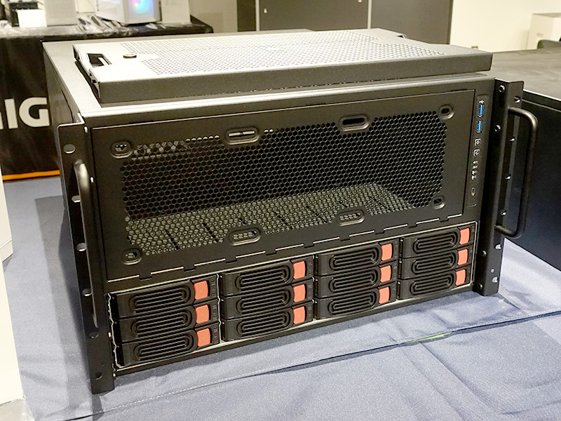 6Uサイズという大型ラックマウントケース「RM61-312」