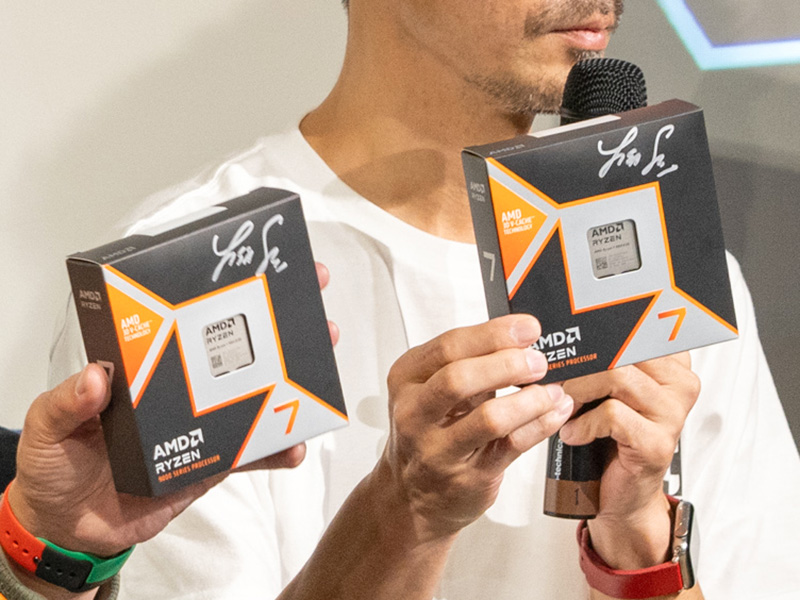 会場に3つほど持ち込まれチラ見せされた非売品のリサ・スーCEOサイン入りRyzen 7 9800X3D