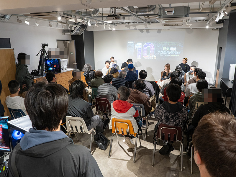 この機会に会場のユーザーからも質問を募っていた
