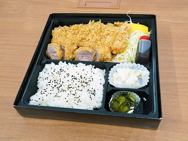 黒豚 特上ロース+ヒレカツ弁当